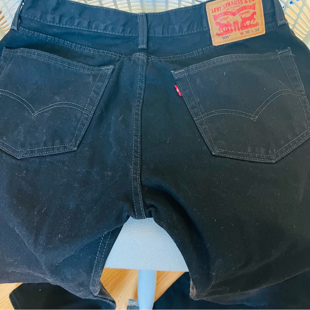 Men’s Black Levi Strauss & Co. 505 jeans. Size: W 36 L 32. Condition: Good